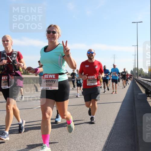03.10.2025 - Köhlbrandbrückenlauf Yannick Fuchs http://msf.ph/oto/9178776 03.10.2025 11:18:28 Position 3 467, 4700, 6659 meine-sportfotos.de