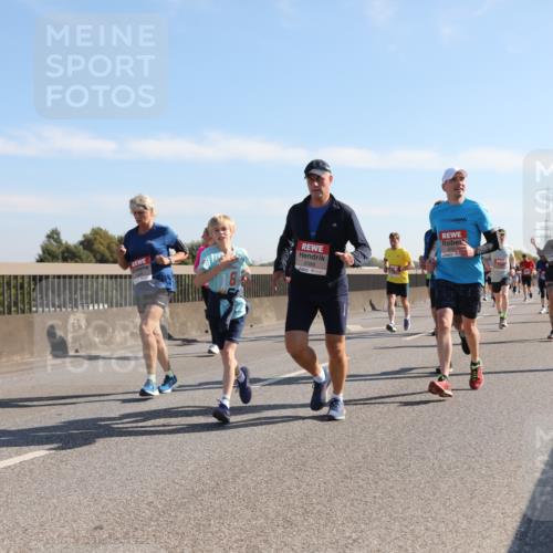 03.10.2025 - Köhlbrandbrückenlauf Yannick Fuchs http://msf.ph/oto/9178798 03.10.2025 11:18:30 Position 3 6388 meine-sportfotos.de