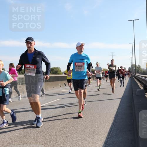 03.10.2025 - Köhlbrandbrückenlauf Yannick Fuchs http://msf.ph/oto/9178804 03.10.2025 11:18:31 Position 3 6388, 4724 meine-sportfotos.de