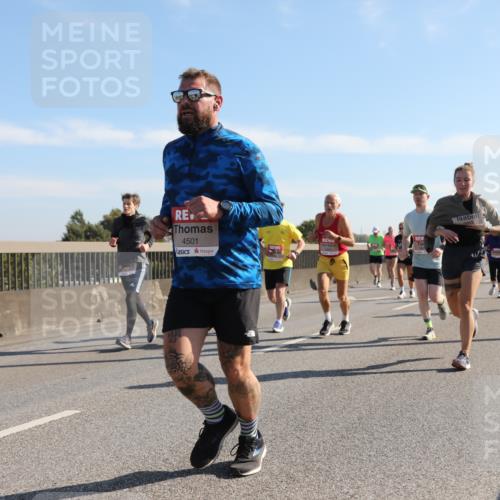 03.10.2025 - Köhlbrandbrückenlauf Yannick Fuchs http://msf.ph/oto/9178813 03.10.2025 11:18:32 Position 3 4501 meine-sportfotos.de