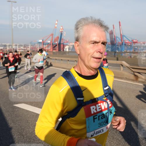 03.10.2025 - Köhlbrandbrückenlauf Yannick Fuchs http://msf.ph/oto/9178819 03.10.2025 08:50:49 Position 2 305 meine-sportfotos.de