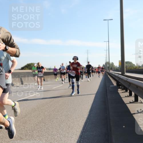 03.10.2025 - Köhlbrandbrückenlauf Yannick Fuchs http://msf.ph/oto/9178831 03.10.2025 11:18:34 Position 3 5063 meine-sportfotos.de