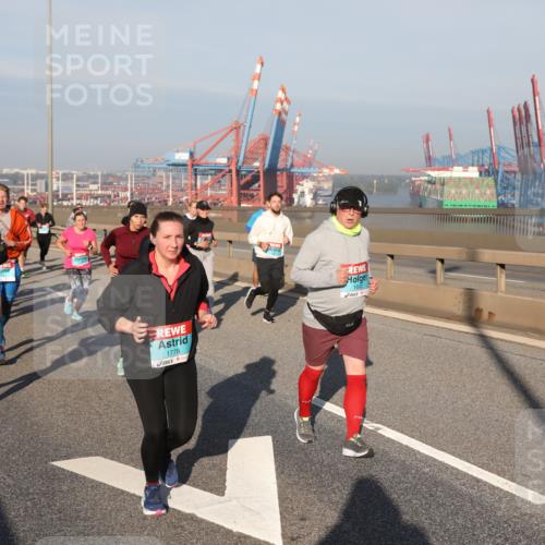 03.10.2025 - Köhlbrandbrückenlauf Yannick Fuchs http://msf.ph/oto/9178832 03.10.2025 08:50:51 Position 2 1778 meine-sportfotos.de