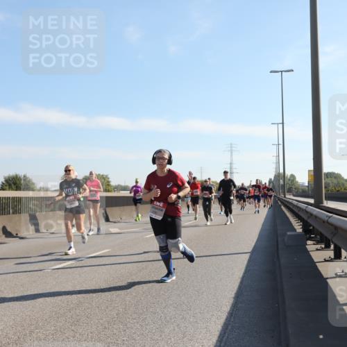 03.10.2025 - Köhlbrandbrückenlauf Yannick Fuchs http://msf.ph/oto/9178839 03.10.2025 11:18:34 Position 3  meine-sportfotos.de