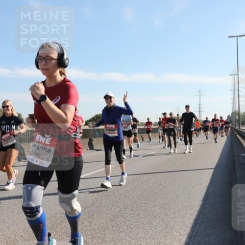 03.10.2025 - Köhlbrandbrückenlauf Yannick Fuchs http://msf.ph/oto/9178855 03.10.2025 11:18:36 Position 3 5644, 4782, 4710 meine-sportfotos.de