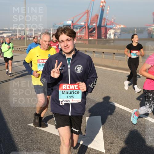 03.10.2025 - Köhlbrandbrückenlauf Yannick Fuchs http://msf.ph/oto/9178856 03.10.2025 08:50:54 Position 2 1725 meine-sportfotos.de