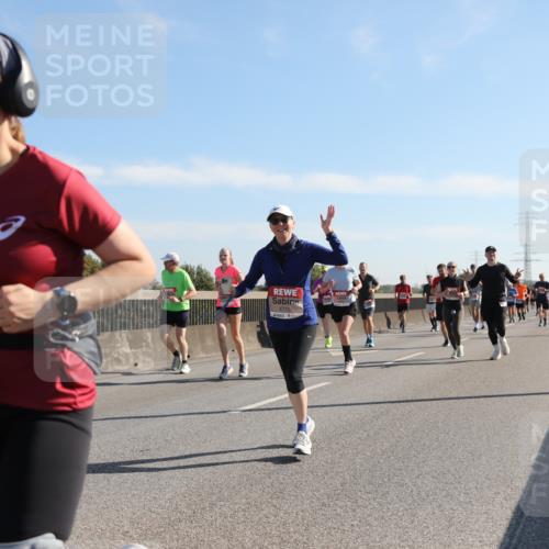 03.10.2025 - Köhlbrandbrückenlauf Yannick Fuchs http://msf.ph/oto/9178857 03.10.2025 11:18:36 Position 3 4710 meine-sportfotos.de