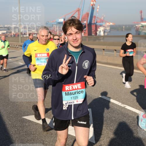 03.10.2025 - Köhlbrandbrückenlauf Yannick Fuchs http://msf.ph/oto/9178858 03.10.2025 08:50:54 Position 2 1619, 1725 meine-sportfotos.de