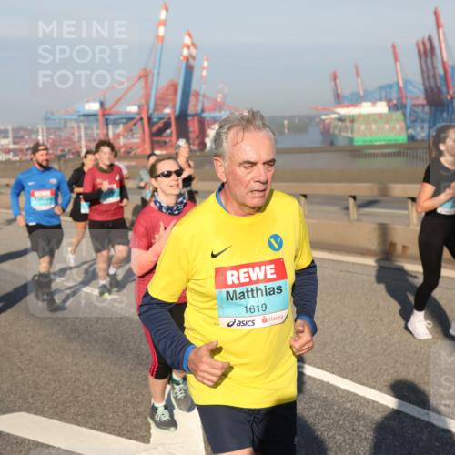 03.10.2025 - Köhlbrandbrückenlauf Yannick Fuchs http://msf.ph/oto/9178867 03.10.2025 08:50:55 Position 2 1619 meine-sportfotos.de