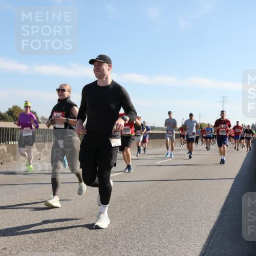 03.10.2025 - Köhlbrandbrückenlauf Yannick Fuchs http://msf.ph/oto/9178899 03.10.2025 11:18:39 Position 3  meine-sportfotos.de