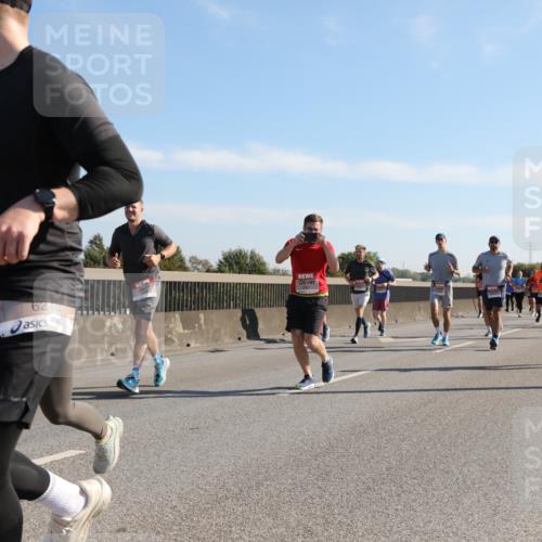 03.10.2025 - Köhlbrandbrückenlauf Yannick Fuchs http://msf.ph/oto/9178909 03.10.2025 11:18:40 Position 3 6218 meine-sportfotos.de