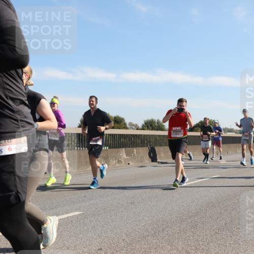 03.10.2025 - Köhlbrandbrückenlauf Yannick Fuchs http://msf.ph/oto/9178910 03.10.2025 11:18:40 Position 3 0210 meine-sportfotos.de