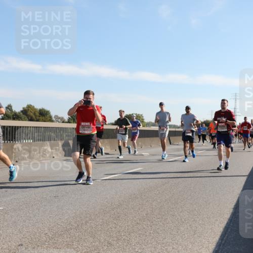 03.10.2025 - Köhlbrandbrückenlauf Yannick Fuchs http://msf.ph/oto/9178914 03.10.2025 11:18:40 Position 3 4470 meine-sportfotos.de