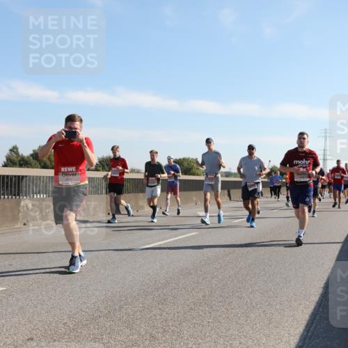 03.10.2025 - Köhlbrandbrückenlauf Yannick Fuchs http://msf.ph/oto/9178919 03.10.2025 11:18:41 Position 3 6202 meine-sportfotos.de