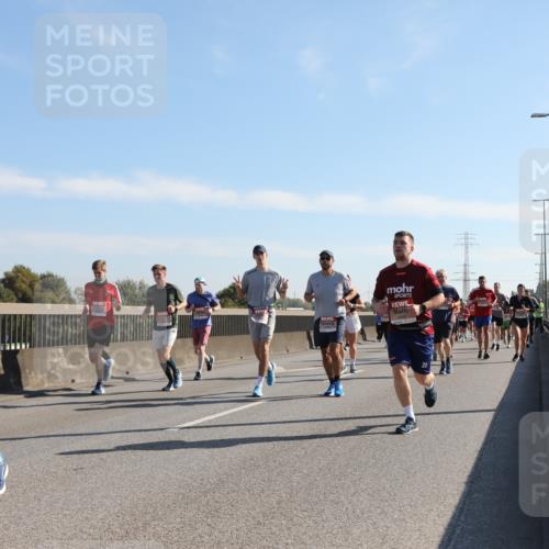 03.10.2025 - Köhlbrandbrückenlauf Yannick Fuchs http://msf.ph/oto/9178926 03.10.2025 11:18:41 Position 3 6202 meine-sportfotos.de