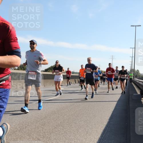 03.10.2025 - Köhlbrandbrückenlauf Yannick Fuchs http://msf.ph/oto/9178945 03.10.2025 11:18:43 Position 3 4908, 6337, 20 meine-sportfotos.de