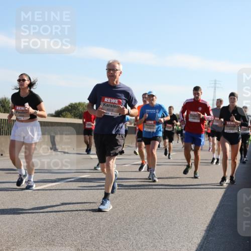 03.10.2025 - Köhlbrandbrückenlauf Yannick Fuchs http://msf.ph/oto/9178955 03.10.2025 11:18:44 Position 3 4513, 4606 meine-sportfotos.de