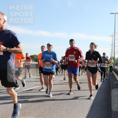 03.10.2025 - Köhlbrandbrückenlauf Yannick Fuchs http://msf.ph/oto/9178963 03.10.2025 11:18:45 Position 3 4513, 42, 2, 6454, 5722, 4797 meine-sportfotos.de