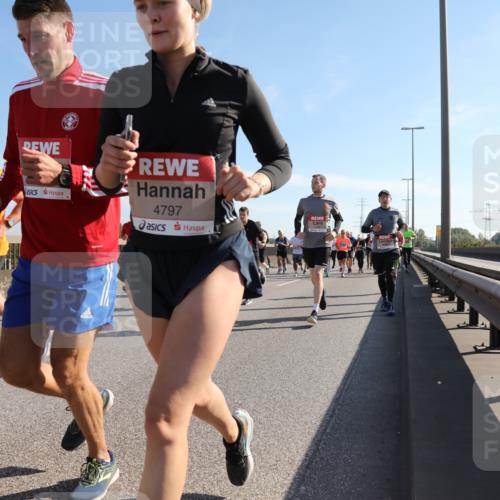 03.10.2025 - Köhlbrandbrückenlauf Yannick Fuchs http://msf.ph/oto/9178986 03.10.2025 11:18:47 Position 3 4797 meine-sportfotos.de