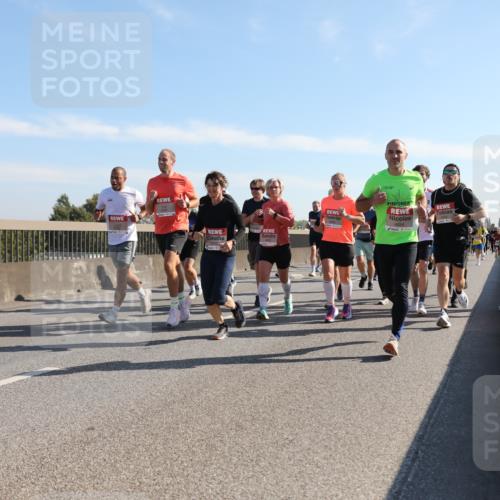 03.10.2025 - Köhlbrandbrückenlauf Yannick Fuchs http://msf.ph/oto/9179024 03.10.2025 11:18:51 Position 3 6782 meine-sportfotos.de