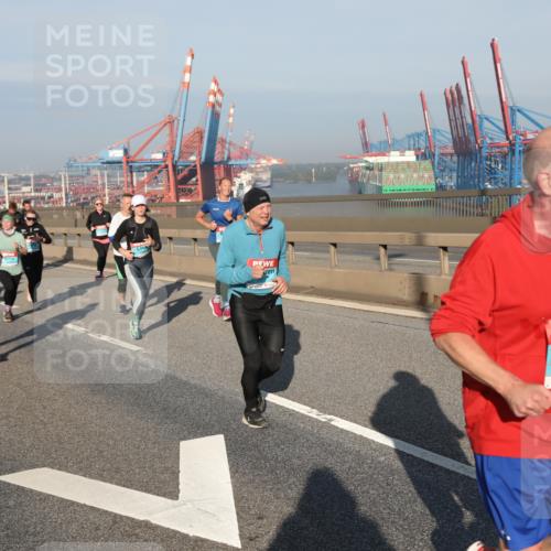 03.10.2025 - Köhlbrandbrückenlauf Yannick Fuchs http://msf.ph/oto/9179044 03.10.2025 08:51:29 Position 2 3172, 2502 meine-sportfotos.de