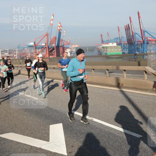 03.10.2025 - Köhlbrandbrückenlauf Yannick Fuchs http://msf.ph/oto/9179046 03.10.2025 08:51:30 Position 2  meine-sportfotos.de