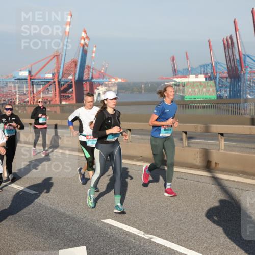 03.10.2025 - Köhlbrandbrückenlauf Yannick Fuchs http://msf.ph/oto/9179055 03.10.2025 08:51:31 Position 2 24, 2836, 2404 meine-sportfotos.de