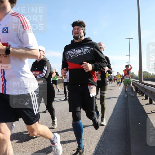 03.10.2025 - Köhlbrandbrückenlauf Yannick Fuchs http://msf.ph/oto/9179057 03.10.2025 11:18:53 Position 3 6318, 4628, 630 meine-sportfotos.de