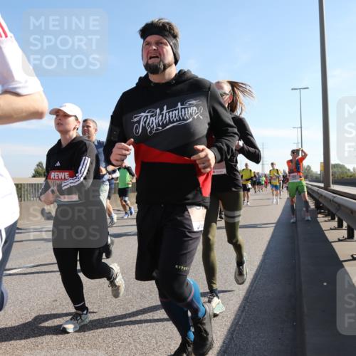 03.10.2025 - Köhlbrandbrückenlauf Yannick Fuchs http://msf.ph/oto/9179059 03.10.2025 11:18:53 Position 3  meine-sportfotos.de