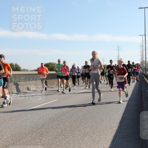 03.10.2025 - Köhlbrandbrückenlauf Yannick Fuchs http://msf.ph/oto/9179105 03.10.2025 11:18:59 Position 3 6057 meine-sportfotos.de