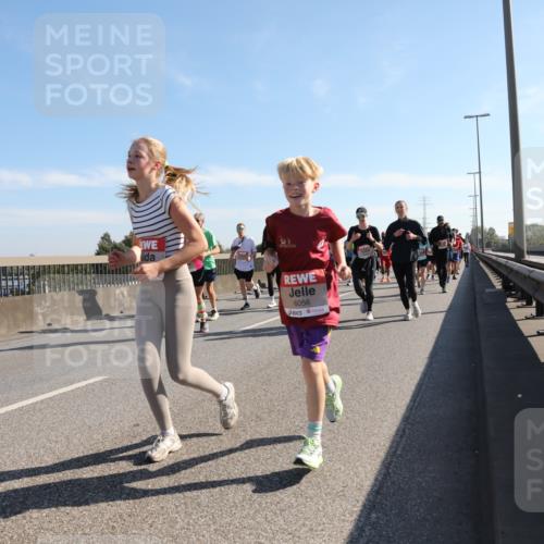 03.10.2025 - Köhlbrandbrückenlauf Yannick Fuchs http://msf.ph/oto/9179130 03.10.2025 11:19:01 Position 3 6056 meine-sportfotos.de