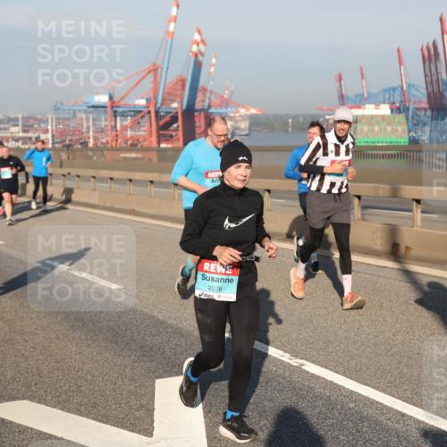 03.10.2025 - Köhlbrandbrückenlauf Yannick Fuchs http://msf.ph/oto/9179172 03.10.2025 08:51:43 Position 2 2076 meine-sportfotos.de