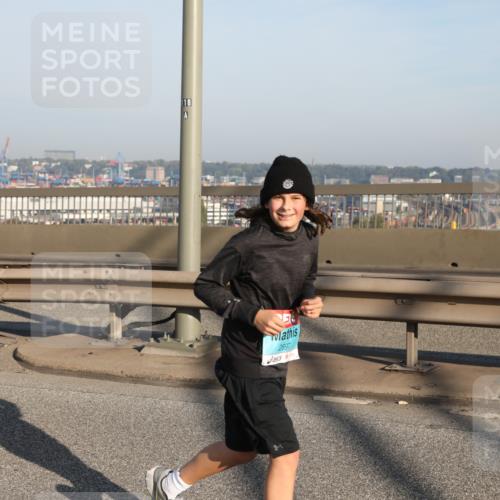 03.10.2025 - Köhlbrandbrückenlauf Yannick Fuchs http://msf.ph/oto/9179180 03.10.2025 08:51:44 Position 2 118 meine-sportfotos.de