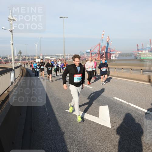 03.10.2025 - Köhlbrandbrückenlauf Yannick Fuchs http://msf.ph/oto/9179198 03.10.2025 08:51:47 Position 2 3732 meine-sportfotos.de