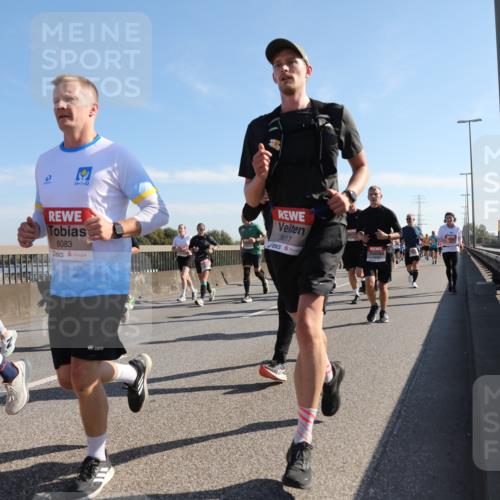 03.10.2025 - Köhlbrandbrückenlauf Yannick Fuchs http://msf.ph/oto/9179210 03.10.2025 11:19:08 Position 3 19, 6083, 5617 meine-sportfotos.de