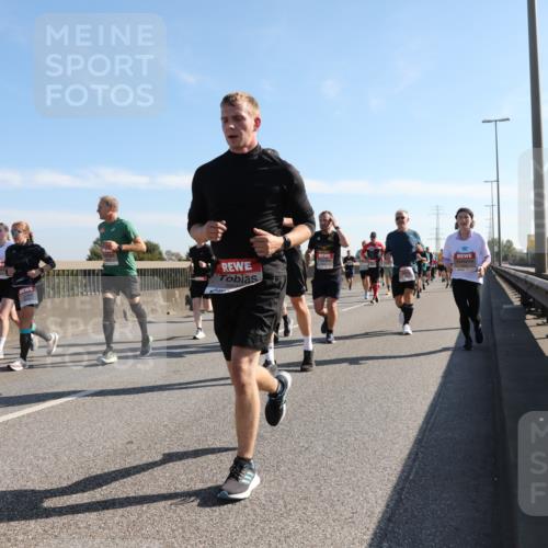 03.10.2025 - Köhlbrandbrückenlauf Yannick Fuchs http://msf.ph/oto/9179222 03.10.2025 11:19:10 Position 3  meine-sportfotos.de
