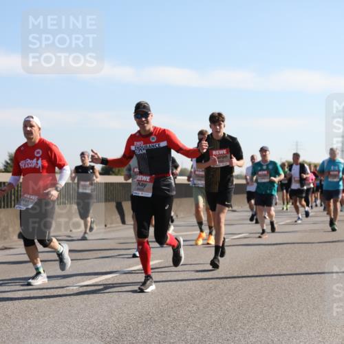 03.10.2025 - Köhlbrandbrückenlauf Yannick Fuchs http://msf.ph/oto/9179242 03.10.2025 11:19:12 Position 3 6428 meine-sportfotos.de