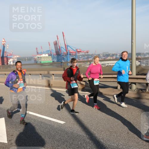 03.10.2025 - Köhlbrandbrückenlauf Yannick Fuchs http://msf.ph/oto/9179244 03.10.2025 08:51:50 Position 2 2180 meine-sportfotos.de