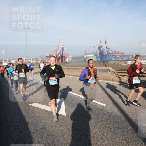 03.10.2025 - Köhlbrandbrückenlauf Yannick Fuchs http://msf.ph/oto/9179248 03.10.2025 08:51:51 Position 2  meine-sportfotos.de