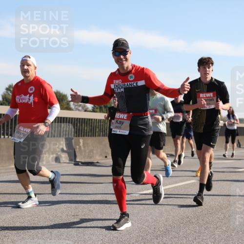 03.10.2025 - Köhlbrandbrückenlauf Yannick Fuchs http://msf.ph/oto/9179250 03.10.2025 11:19:13 Position 3 643, 6428, 563 meine-sportfotos.de