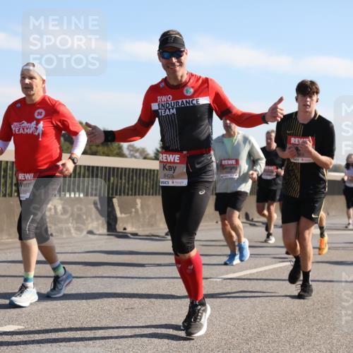 03.10.2025 - Köhlbrandbrückenlauf Yannick Fuchs http://msf.ph/oto/9179252 03.10.2025 11:19:13 Position 3 6428, 643 meine-sportfotos.de