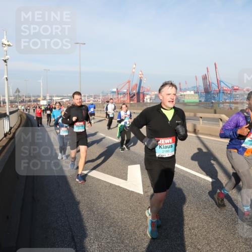 03.10.2025 - Köhlbrandbrückenlauf Yannick Fuchs http://msf.ph/oto/9179253 03.10.2025 08:51:52 Position 2 2180, 2200 meine-sportfotos.de