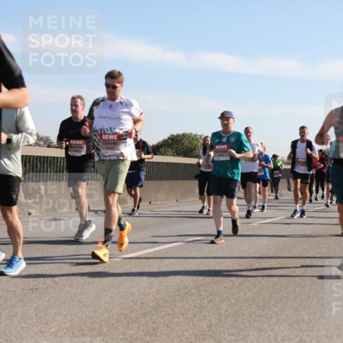 03.10.2025 - Köhlbrandbrückenlauf Yannick Fuchs http://msf.ph/oto/9179262 03.10.2025 11:19:14 Position 3 5563 meine-sportfotos.de