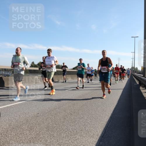 03.10.2025 - Köhlbrandbrückenlauf Yannick Fuchs http://msf.ph/oto/9179264 03.10.2025 11:19:15 Position 3  meine-sportfotos.de