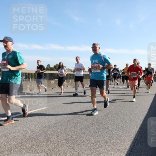 03.10.2025 - Köhlbrandbrückenlauf Yannick Fuchs http://msf.ph/oto/9179287 03.10.2025 11:19:17 Position 3 4605, 5 meine-sportfotos.de