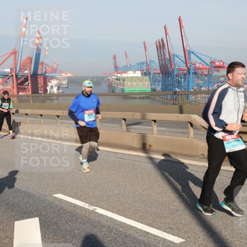 03.10.2025 - Köhlbrandbrückenlauf Yannick Fuchs http://msf.ph/oto/9179291 03.10.2025 08:51:56 Position 2 3529 meine-sportfotos.de