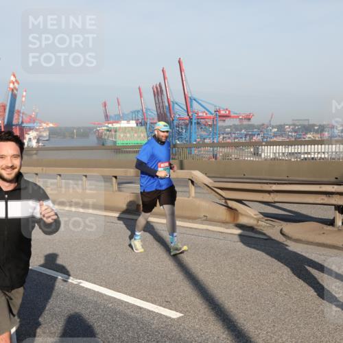 03.10.2025 - Köhlbrandbrückenlauf Yannick Fuchs http://msf.ph/oto/9179296 03.10.2025 08:51:57 Position 2 118 meine-sportfotos.de