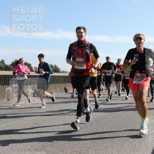 03.10.2025 - Köhlbrandbrückenlauf Yannick Fuchs http://msf.ph/oto/9179304 03.10.2025 11:19:19 Position 3 5520, 4359 meine-sportfotos.de