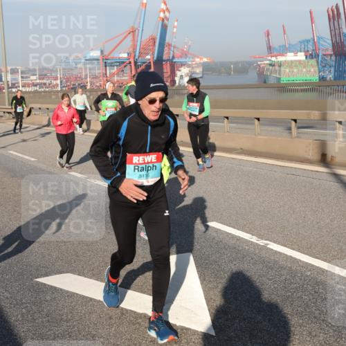 03.10.2025 - Köhlbrandbrückenlauf Yannick Fuchs http://msf.ph/oto/9179308 03.10.2025 08:51:59 Position 2 3116 meine-sportfotos.de