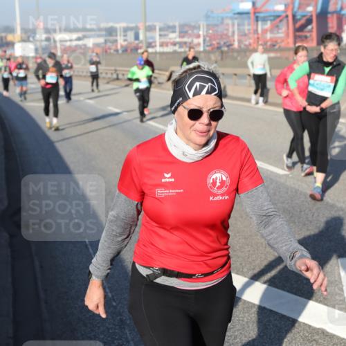 03.10.2025 - Köhlbrandbrückenlauf Yannick Fuchs http://msf.ph/oto/9179314 03.10.2025 08:52:01 Position 2  meine-sportfotos.de